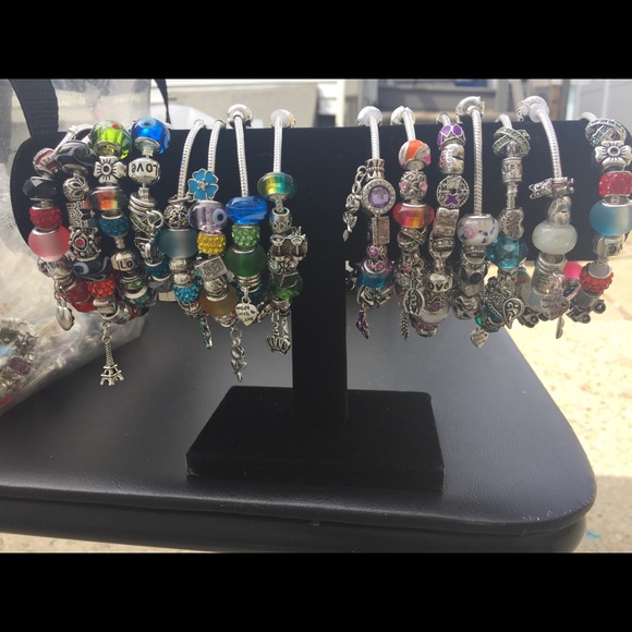 Xclusive bracelets - Picture 2 of 2